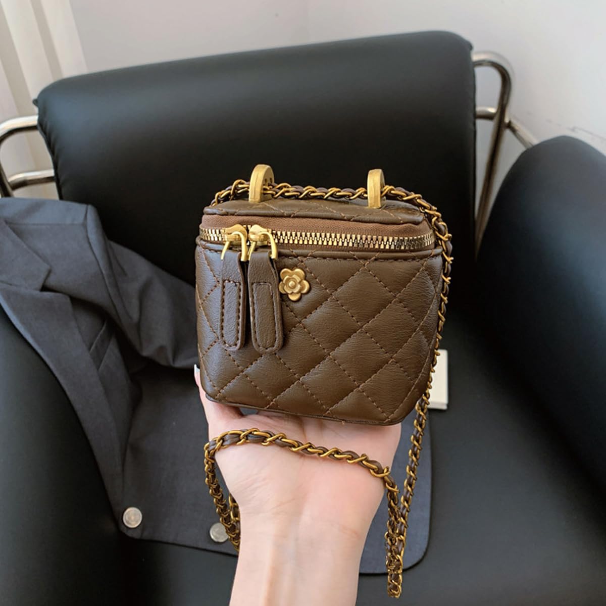 Quilted Leather Crossbody Bag with Chain Strap Y7682