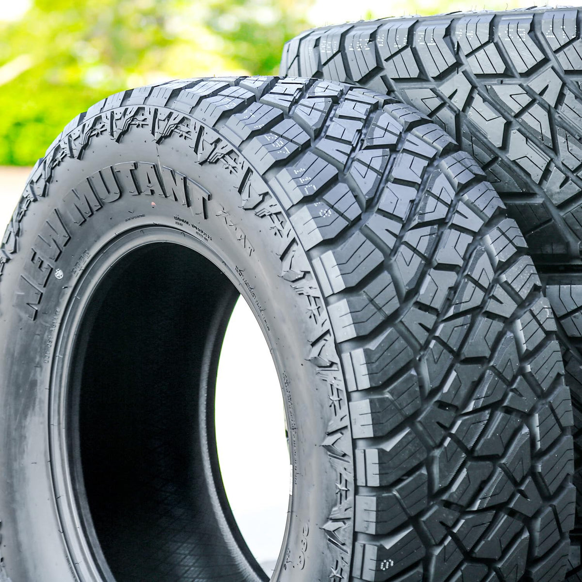 All Terrain 275/55R20 117T XL Light Truck Tire J15938